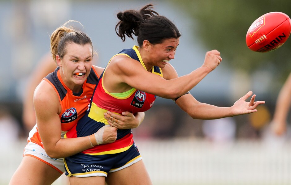 Alyce Parker put in another strong performance against the Crows. Alyce Parker put in another strong performance against the Crows. - AFLW,GWS Giants,Adelaide Crows,Unley Oval